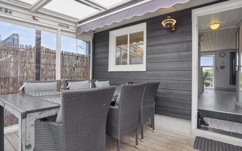 Anisa - 400M from the Sea: Möbel, Interior Design, Flooring, Holz, Fussboden, Decke, Holzboden, Stuhl, Tabelle, Beleuchtung