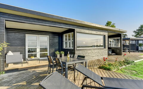 Kaapo - 300M from the Sea: Blau, Strauch, Hütte, Ground, Garten, Estate, Schatten, Landscaping, Bauernhaus, Eco Hotel