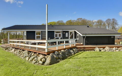 Enja - 150M from the Sea: Möbel, Interior Design, Flooring, Holz, Fussboden, Decke, Holzboden, Stuhl, Tabelle, Beleuchtung