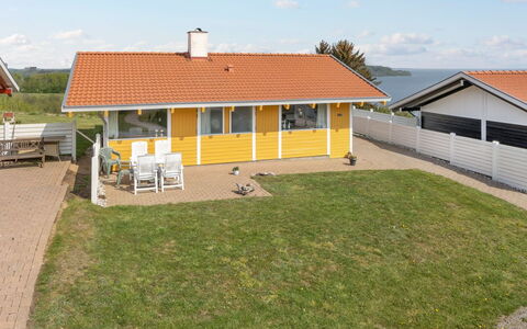 Alya - 200M from the Sea: Blau, Strauch, Hütte, Ground, Garten, Estate, Schatten, Landscaping, Bauernhaus, Eco Hotel