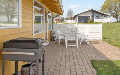 Alya - 200M from the Sea: Blau, Strauch, Hütte, Ground, Garten, Estate, Schatten, Landscaping, Bauernhaus, Eco Hotel