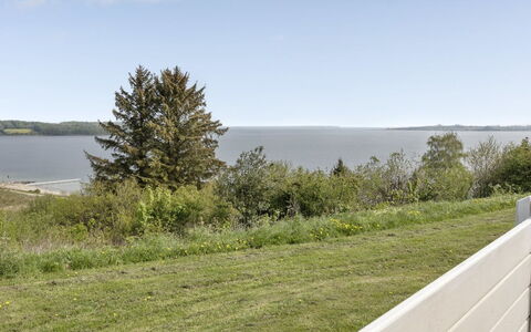Alya - 200M from the Sea: Blau, Strauch, Hütte, Ground, Garten, Estate, Schatten, Landscaping, Bauernhaus, Eco Hotel