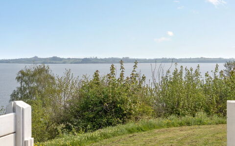 Alya - 200M from the Sea: Blau, Strauch, Hütte, Ground, Garten, Estate, Schatten, Landscaping, Bauernhaus, Eco Hotel