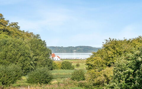 Rosa - 300M from the Sea: Holz, Dach, Die Architektur, Zuhause, Haus, Hütte, Abstellgleis, Hartholz, Steigung, Estate