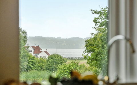 Rosa - 300M from the Sea: Holz, Dach, Die Architektur, Zuhause, Haus, Hütte, Abstellgleis, Hartholz, Steigung, Estate