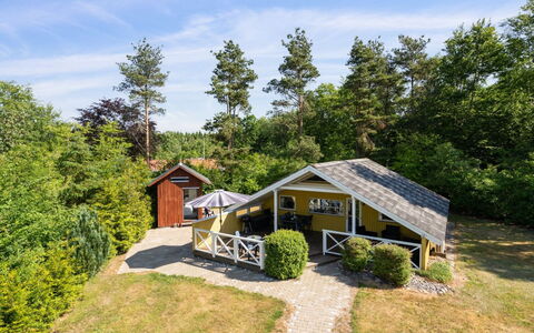 Hannelise - 30Km from the Sea: Hütte, Gartenbauten, Schuppen, Blockhaus