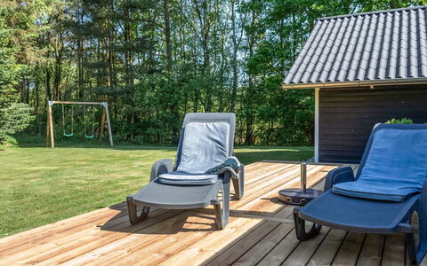 Anastaja - 12Km from the Sea: Möbel, Interior Design, Flooring, Holz, Fussboden, Decke, Holzboden, Stuhl, Tabelle, Beleuchtung