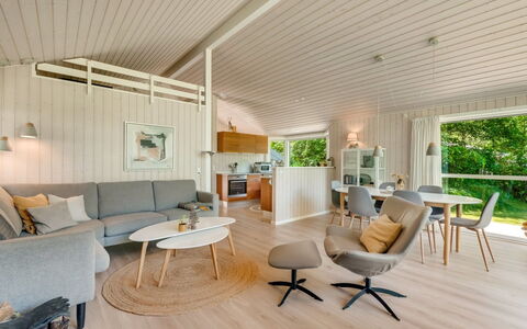 Elevine - 300M to the Fjord: Holz, Flooring, Interior Design, Decke, Fussboden, Holzboden, Zuhause, Hartholz, Wohnzimmer, Küche & Esszimmer Tisch