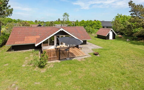 Cornelia - 100M to the Fjord: Holz, Dach, Die Architektur, Zuhause, Haus, Hütte, Abstellgleis, Hartholz, Steigung, Estate