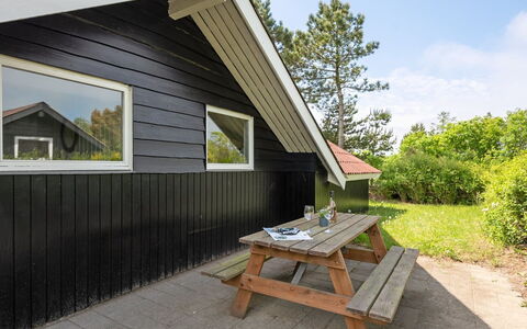 Cornelia - 100M to the Fjord: Holz, Dach, Die Architektur, Zuhause, Haus, Hütte, Abstellgleis, Hartholz, Steigung, Estate