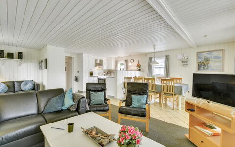Elizabeth - 400M to the Fjord: Interior Design, Möbel, Decke, Holz, Flooring, Fussboden, Couch, Zimmer, Zuhause, Wohnzimmer