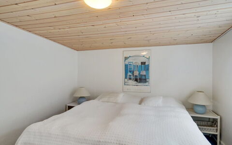 Fransiska - from the Sea: Wand, Schlafzimmer, Bett, Interior Design, Decke, Holz, Fussboden, Flooring, Bettdecke, Möbel