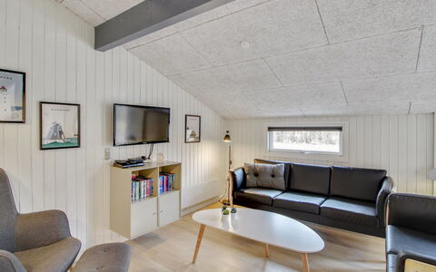 Hariette: Decke, Holz, Interior Design, Flooring, Fussboden, Zimmer, Light Fixture, Wohnzimmer, Holzboden, Hartholz