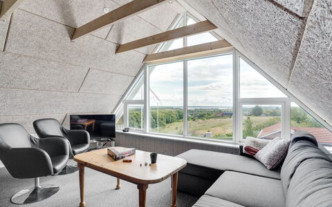 Dagne - 400M to the Fjord: Die Architektur, Dach, Zuhause, Verbundwerkstoff, Daylighting, Abstellgleis, Auffahrt