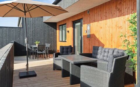 Kasper - 1.8Km from the Sea: Holz, Dach, Die Architektur, Zuhause, Haus, Hütte, Abstellgleis, Hartholz, Steigung, Estate