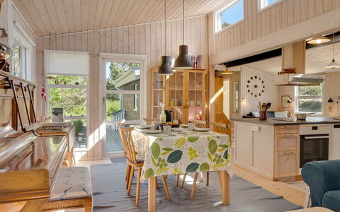 Eroll - 1.8Km from the Sea: Interior Design, Holz, Möbel, Decke, Light Fixture, Flooring, Küche, Fussboden, Zimmer, Beleuchtung