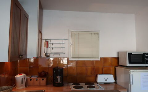 Les Voiliers: Zimmer, Eigentum, Möbel, Interior Design, Gebäude, Haus, Cabinetry, Küche, Dachgeschoss, Fussboden