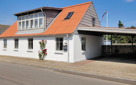 Gertina - 40M to the Fjord: Dach, Gebäude, Fenster, Haus, Zuhause, Die Architektur, Wohngebiet, Hütte, Abstellgleis, Verbundwerkstoff