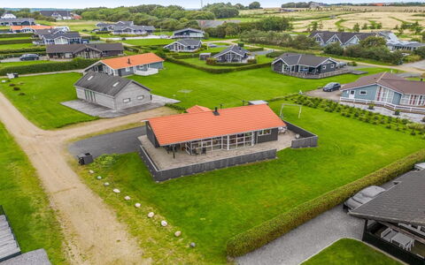 Malila - 400M to the Fjord: Haus, Dach, Zuhause, Hütte, Schuppen, Gartenbauten, Abstellgleis, Garten, Blockhaus, Hütte