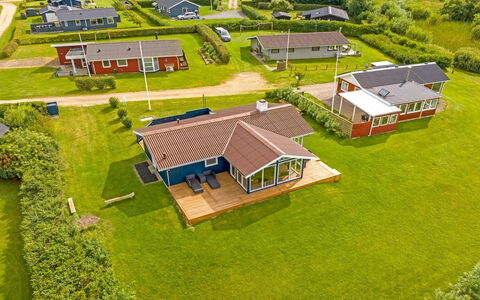 Titta - 150M to the Fjord: Haus, Dach, Zuhause, Hütte, Schuppen, Gartenbauten, Abstellgleis, Garten, Blockhaus, Hütte