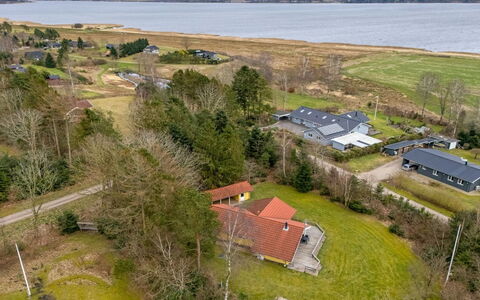 Sesto - 300M to the Fjord: Landschaft, Wohngebiet, Vogelperspektive, Dach, Grundstueck, Luftaufnahmen, Einfach, Ländliches Gebiet, Menschliche Siedlung, Zuhause