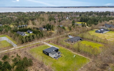 Jarven - 500M to the Fjord: Fussboden, Decke, Schwimmbad, Resort, Design, Stuhl, Daylighting, Hotel, Villa, Penthouse