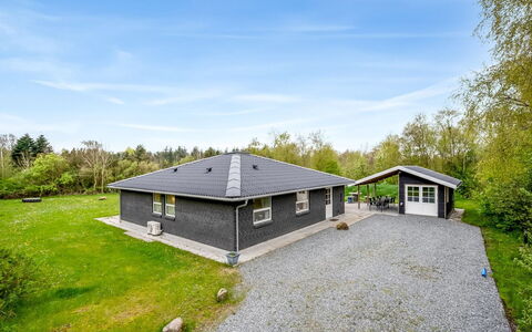 Veijo - 400M to the Fjord: Haus, Dach, Zuhause, Hütte, Schuppen, Gartenbauten, Abstellgleis, Garten, Blockhaus, Hütte