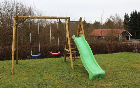 Gerhild - 300M from the Sea: Hütte, Zuhause, Haus, Dach, Veranda, Estate, Abstellgleis, Gartenbauten, Bauernhaus, Garten