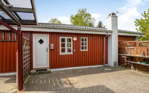 Vian - 200M from the Sea: Auto, Fließheck, Familienauto