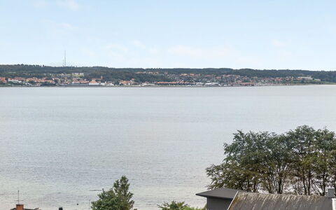 Eilen - 250M from the Sea: Holz, Dach, Haus, Hütte, Tür, Zuhause, Abstellgleis, Grundstueck, Gartenbauten, Schuppen