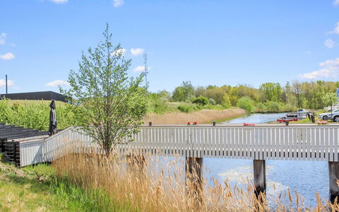 Milo - 5M from the Sea: Wasser, Brücke, Wasserweg, Bank, Wasserlauf, Kanal, Promenade, Fluss