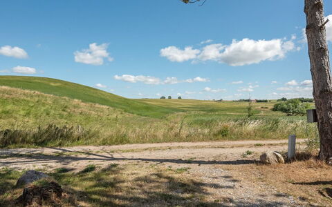 Raafael - 175M from the Sea: Himmel, Blau, Gras, Natürlichen Umgebung, Wiese, Natürliche Landschaft, Ökoregion, Einfach, Horizont, Feld