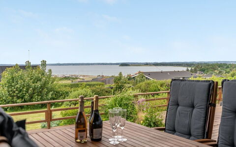 Mahilo - 300M from the Sea: Schwimmbad, Gartenmöbel, Möbel, Resort, Flagstone, Eco Hotel, Schatten, Stuhl, Freizeit, Estate