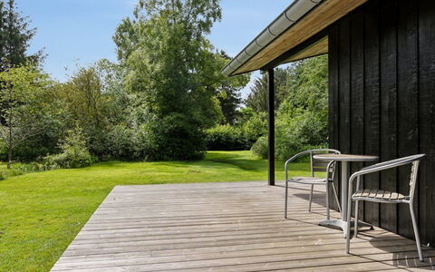 Skjold - 600M from the Sea: Hütte, Zuhause, Haus, Dach, Veranda, Estate, Abstellgleis, Gartenbauten, Bauernhaus, Garten