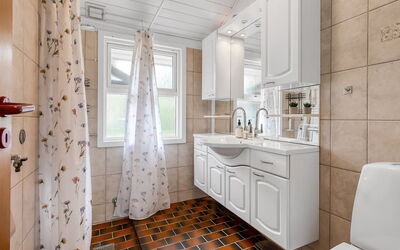 Hermand - 700M from the Sea