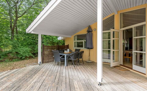 Ros - 350M from the Sea: Holz, Veranda, Flooring, Fussboden, Holzboden, Decke, Deck, Zuhause, Hartholz, Tür
