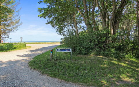 Ernestina - 500M from the Sea: Schwimmbad, Gartenmöbel, Möbel, Resort, Flagstone, Eco Hotel, Schatten, Stuhl, Freizeit, Estate