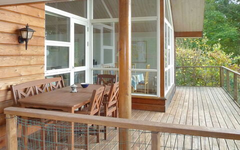 Piia - 800M from the Sea: Flooring, Möbel, Fussboden, Holz, Holzboden, Veranda, Hartholz, Holzbeize, Stuhl, Interior Design
