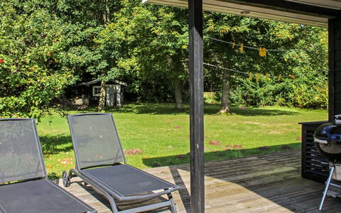 Swale - 500M from the Sea: Die Architektur, Dach, Zuhause, Verbundwerkstoff, Daylighting, Abstellgleis, Auffahrt