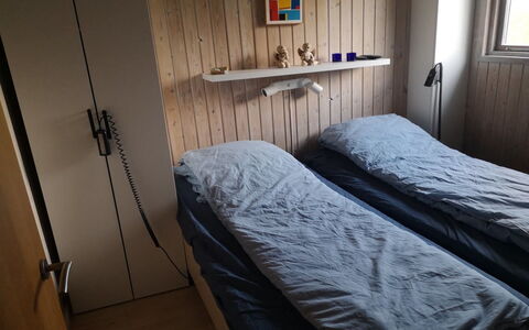 Teofan - 500M from the Sea: Bett, Schlafzimmer, Holz, Bettdecke, Bedding, Fussboden, Flooring, Möbel, Interior Design, Bettrahmen