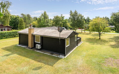 Teofan - 500M from the Sea: Dachdecken, Hütte, Haus, Dach, Zuhause, Bauernhaus, Hütte, Estate, Dorf