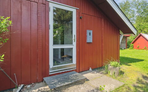 Feliza - from the Sea: Dach, Hütte, Zuhause, Schatten, Abstellgleis, Bauernhaus, Veranda, Outdoor Struktur, Gartenbauten