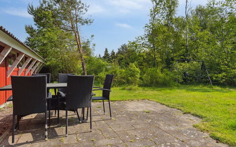 Feliza - from the Sea: Schwimmbad, Gartenmöbel, Möbel, Resort, Flagstone, Eco Hotel, Schatten, Stuhl, Freizeit, Estate