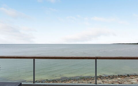 Femme - 15M from the Sea: Schwimmbad, Gartenmöbel, Möbel, Resort, Flagstone, Eco Hotel, Schatten, Stuhl, Freizeit, Estate