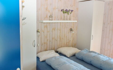 Calina - 300M from the Sea: Interior Design, Holz, Flooring, Schlafzimmer, Fussboden, Möbel, Bett, Textil, Zimmer, Decke