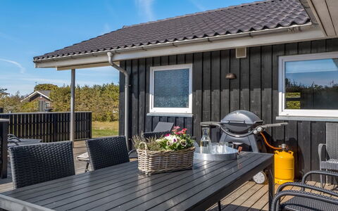Lirim - 50M from the Sea: Dachdecken, Hütte, Haus, Dach, Zuhause, Bauernhaus, Hütte, Estate, Dorf