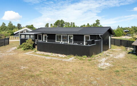 Selle - 100M from the Sea: Haus, Zuhause, Dach, Hütte, Estate, Landscaping, Gartenbauten, Abstellgleis, Bauernhaus