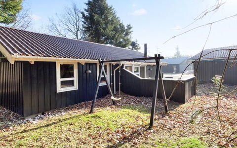 Berenice - 250M from the Sea: Dachdecken, Hütte, Haus, Dach, Zuhause, Bauernhaus, Hütte, Estate, Dorf