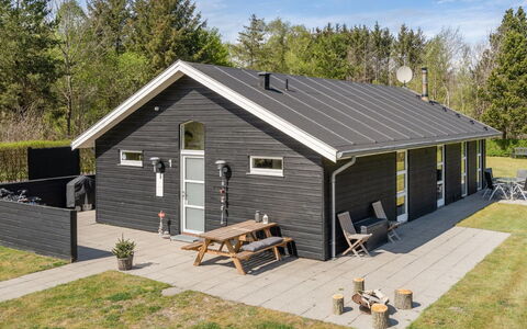 Fritse - 1.9Km from the Sea: Dachdecken, Hütte, Haus, Dach, Zuhause, Bauernhaus, Hütte, Estate, Dorf