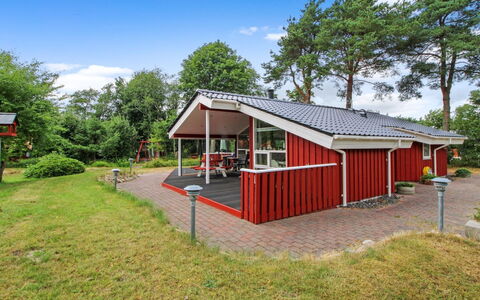 Edzard - 200M from the Sea: Dachdecken, Hütte, Haus, Dach, Zuhause, Bauernhaus, Hütte, Estate, Dorf
